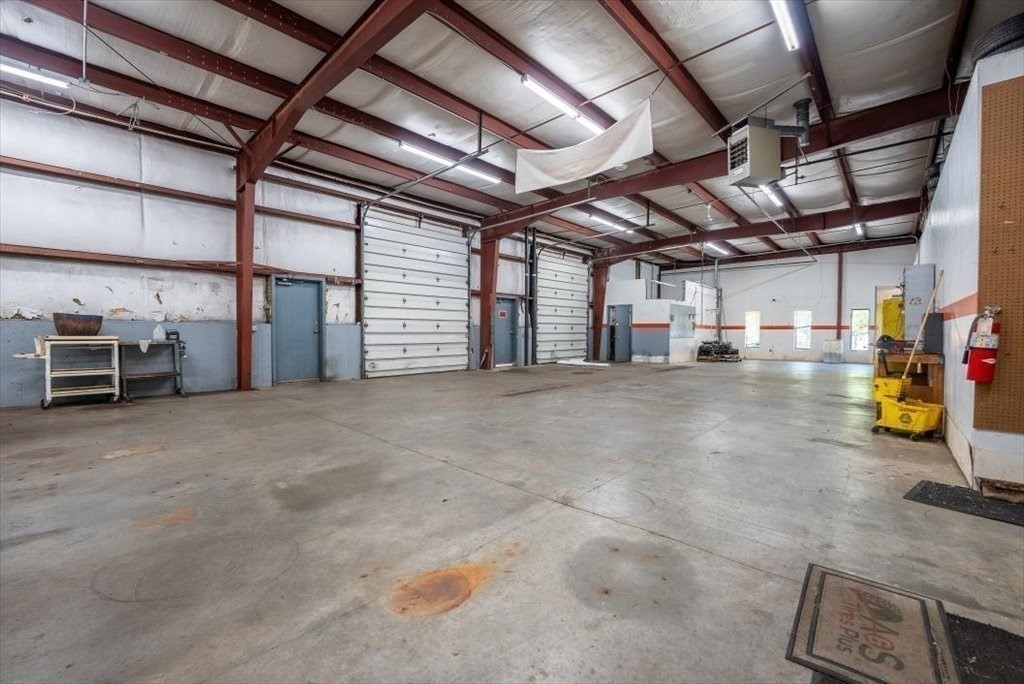 31 Saint Jacques Ave, Agawam, Massachusetts, ,Commercial Lease,For Rent,Saint Jacques Ave,73361987