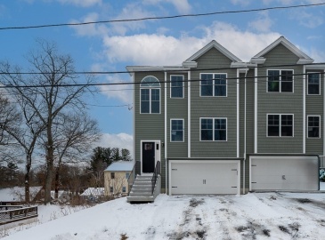29/31 Third, Worcester, Massachusetts, 6 Bedrooms Bedrooms, 18 Rooms Rooms,5 BathroomsBathrooms,Residential Income,For Sale,Third,73363208