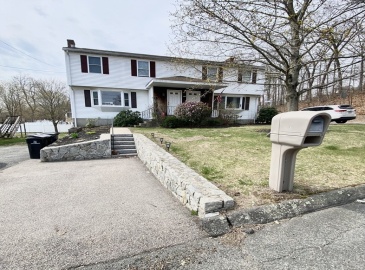 1 Barbieri Road, Framingham, Massachusetts, 6 Bedrooms Bedrooms, 12 Rooms Rooms,3 BathroomsBathrooms,Residential Income,For Sale,Barbieri Road,73363454