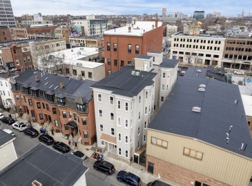 195 Green Street, Cambridge, Massachusetts, 16 Bedrooms Bedrooms, 24 Rooms Rooms,4 BathroomsBathrooms,Residential Income,For Sale,Green Street,73363896
