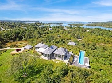 2 Squibnocket Rd, Chilmark, Massachusetts, 6 Bedrooms Bedrooms, 12 Rooms Rooms,5.5 BathroomsBathrooms,Residential,For Sale,Squibnocket Rd,73225612