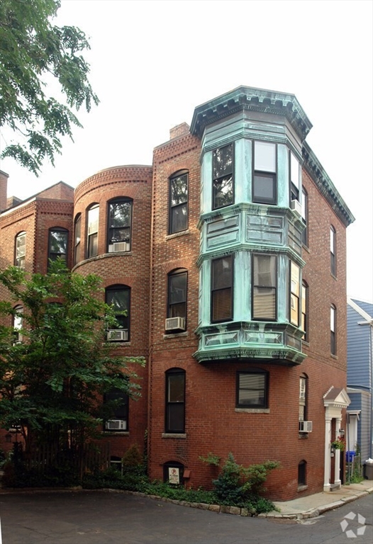 1 Arnold Circle, Cambridge, Massachusetts, ,Commercial Lease,For Rent,Arnold Circle,73364216