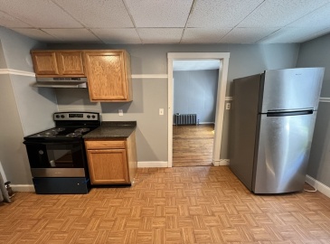 18-20 Wareham St, Springfield, Massachusetts, 9 Bedrooms Bedrooms, 15 Rooms Rooms,3 BathroomsBathrooms,Residential Income,For Sale,Wareham St,73318084