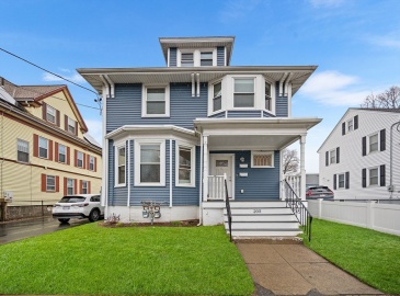 205 Western Ave, Lynn, Massachusetts, 4 Bedrooms Bedrooms, 11 Rooms Rooms,2 BathroomsBathrooms,Residential Income,For Sale,Western Ave,73350889