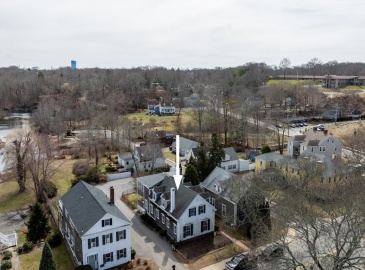 74 Summer St, Plymouth, Massachusetts, 3 Bedrooms Bedrooms, 18 Rooms Rooms,3 BathroomsBathrooms,Residential Income,For Sale,Summer St,73365188