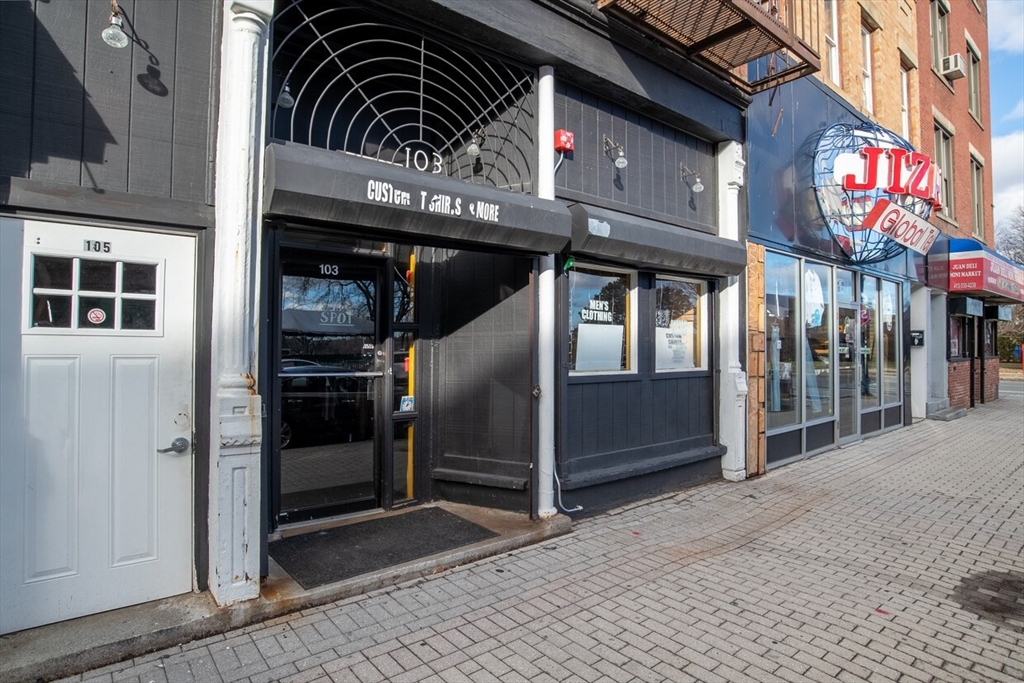 103-109 High St, Holyoke, Massachusetts, ,Commercial Lease,For Rent,High St,73365468