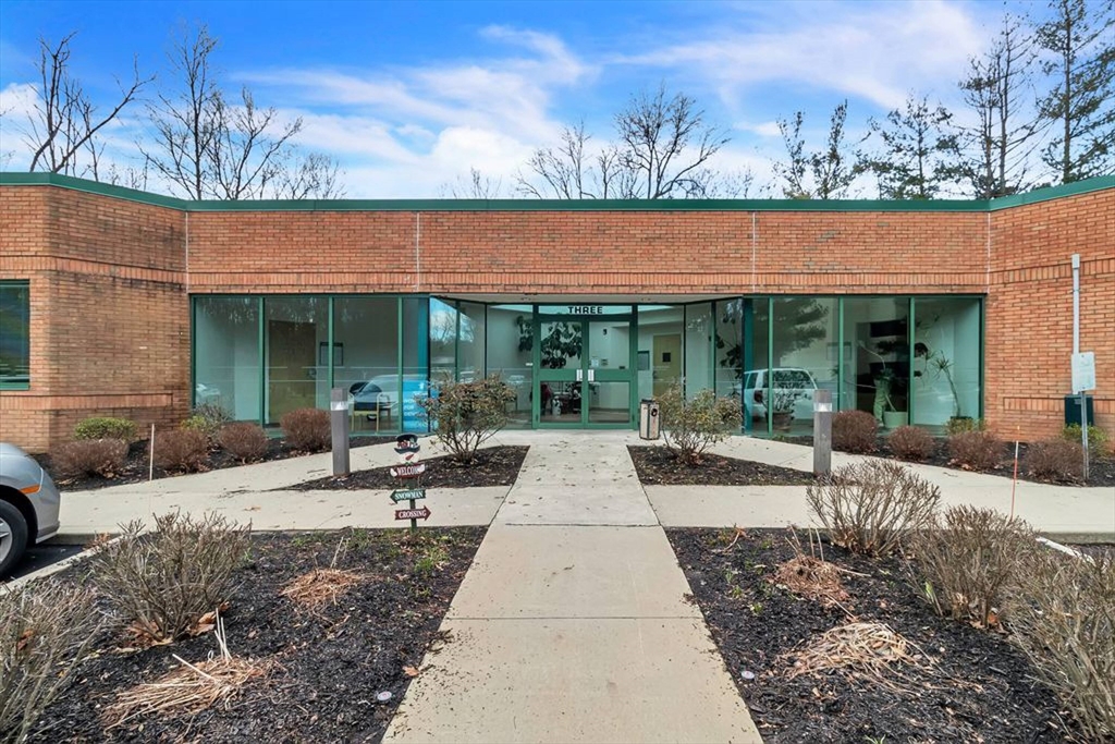 3 Northwestern Dr, Bloomfield, Connecticut, ,Commercial Lease,For Rent,Northwestern Dr,73365478
