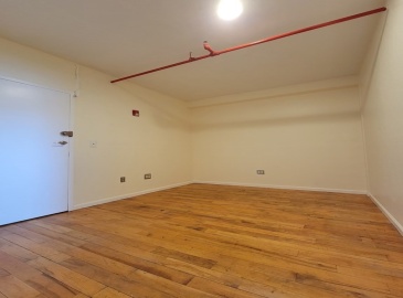 33 Dover St, Brockton, Massachusetts, ,Commercial Lease,For Rent,Dover St,73365504