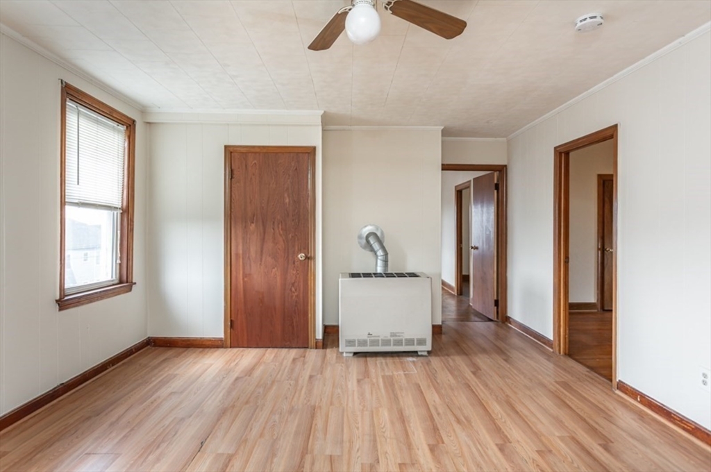325 Hope St, Fall River, Massachusetts, 3 Bedrooms Bedrooms, 5 Rooms Rooms,1 BathroomBathrooms,Residential Lease,For Rent,Hope St,73365521