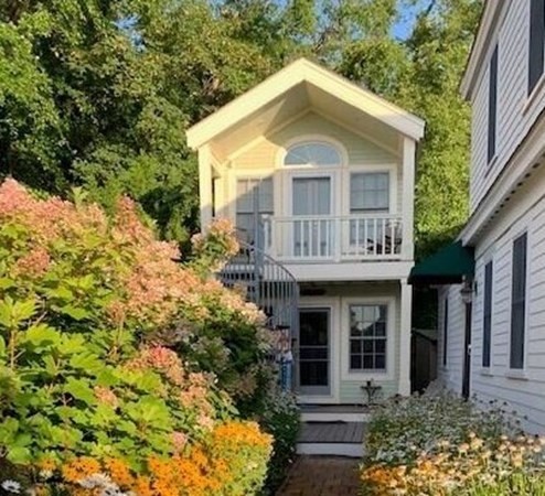 4 Atwood Avenue, Provincetown, Massachusetts, 1 Bedroom Bedrooms, 3 Rooms Rooms,1 BathroomBathrooms,Residential,For Sale,Atwood Avenue,73193374
