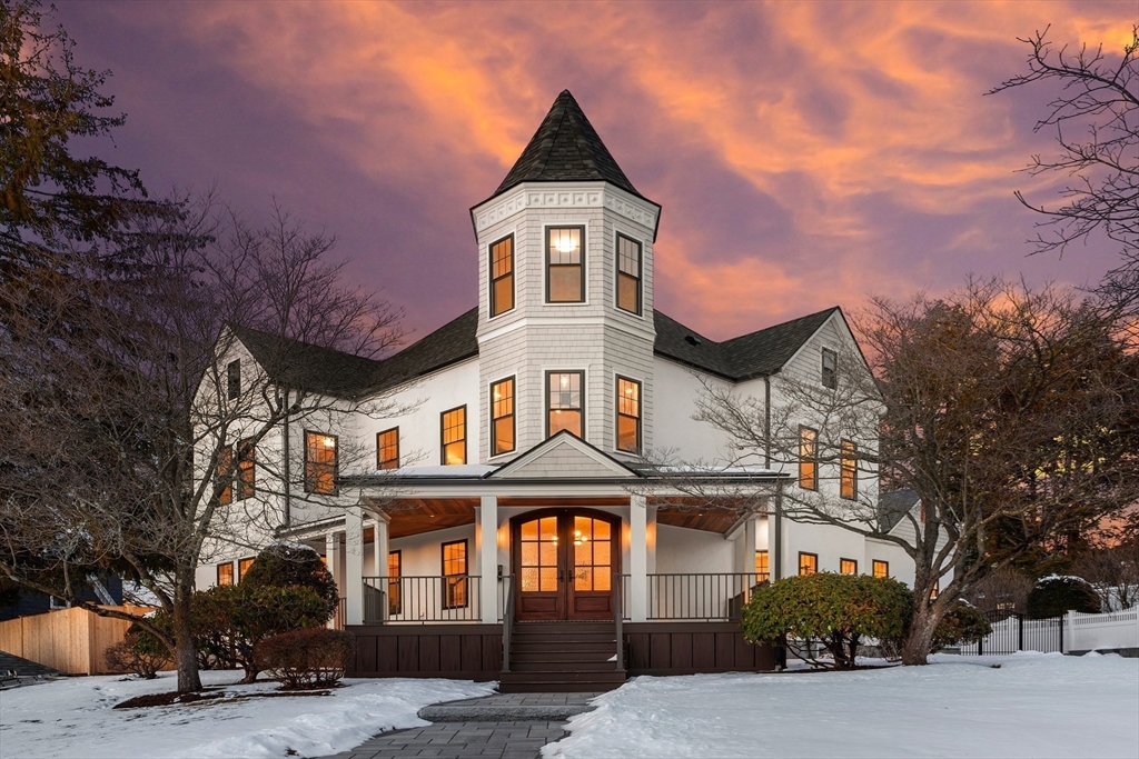 143 Rowe, Melrose, Massachusetts, 5 Bedrooms Bedrooms, 18 Rooms Rooms,4.5 BathroomsBathrooms,Residential,For Sale,Rowe,73329426