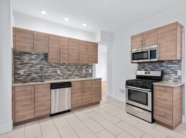 8 Roach Street, Boston, Massachusetts, 2 Bedrooms Bedrooms, 5 Rooms Rooms,1 BathroomBathrooms,Residential Lease,For Rent,Roach Street,73365621 8 Roach Street, Boston, Massachusetts, 2 Bedrooms Bedrooms, 5 Rooms Rooms,1 BathroomBathrooms,Residential Lease,For Rent,Roach Street,73365621