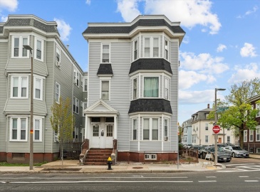 1077-1079 Dorchester Ave, Boston, Massachusetts, 9 Bedrooms Bedrooms, 18 Rooms Rooms,5 BathroomsBathrooms,Residential Income,For Sale,Dorchester Ave,73365878