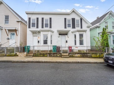 100-102 West 6th St, Lowell, Massachusetts, 5 Bedrooms Bedrooms, 9 Rooms Rooms,2 BathroomsBathrooms,Residential Income,For Sale,West 6th St,73365947