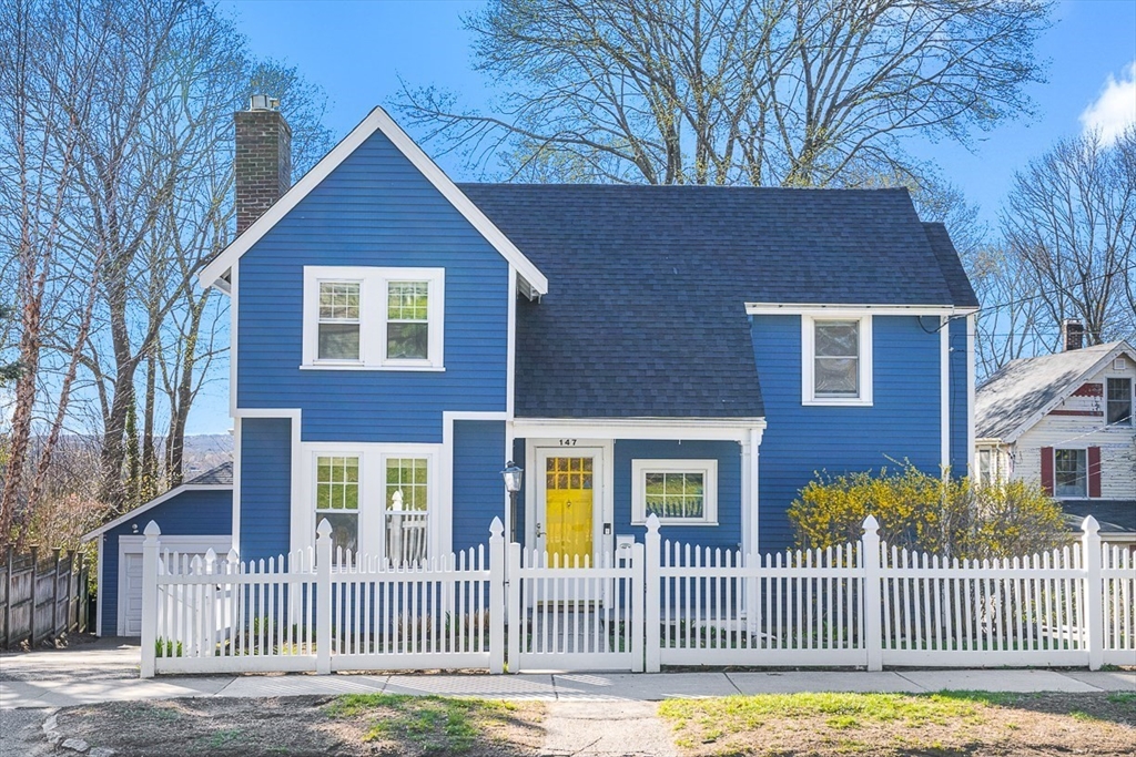 147 Highland Ave, Winchester, Massachusetts, 3 Bedrooms Bedrooms, 7 Rooms Rooms,2 BathroomsBathrooms,Residential,For Sale,Highland Ave,73366046