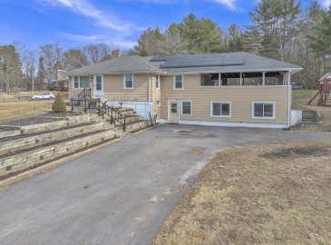 109 N Brookfield Rd, Barre, Massachusetts, 5 Bedrooms Bedrooms, 13 Rooms Rooms,3 BathroomsBathrooms,Residential Income,For Sale,N Brookfield Rd,73347925