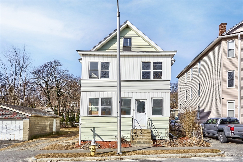 15 Superior Rd, Worcester, Massachusetts, 4 Bedrooms Bedrooms, 10 Rooms Rooms,2 BathroomsBathrooms,Residential Income,For Sale,Superior Rd,73345227