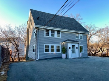 115-A Holyoke St, Lynn, Massachusetts, 4 Bedrooms Bedrooms, 10 Rooms Rooms,2 BathroomsBathrooms,Residential Income,For Sale,Holyoke St,73347724
