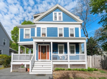 42 Dudley St, Medford, Massachusetts, 9 Bedrooms Bedrooms, 20 Rooms Rooms,4 BathroomsBathrooms,Residential Income,For Sale,Dudley St,73366440