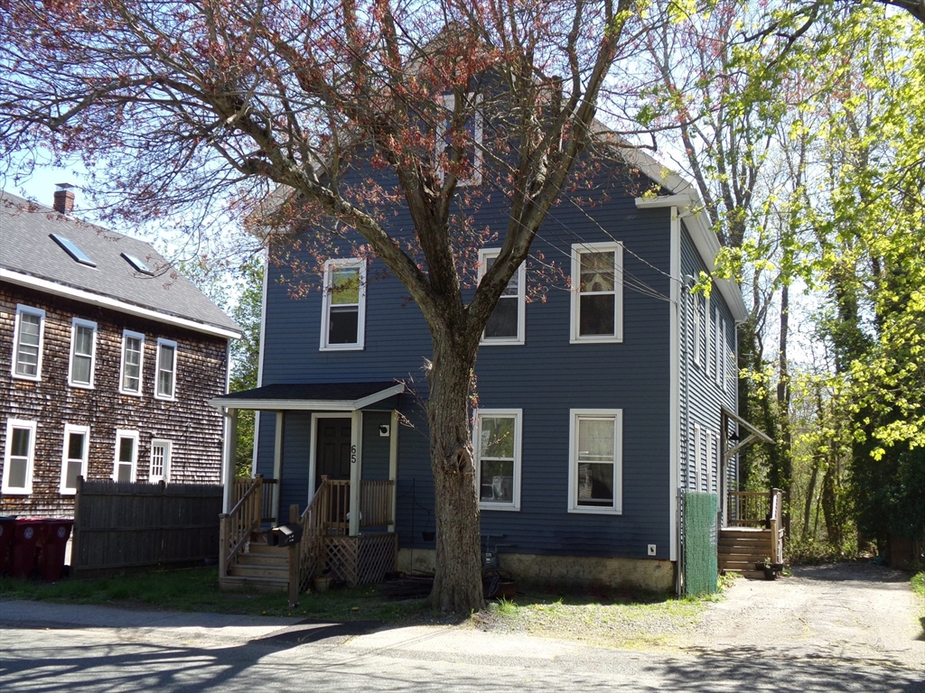 65 Oak St, Middleboro, Massachusetts, 7 Bedrooms Bedrooms, 13 Rooms Rooms,2 BathroomsBathrooms,Residential Income,For Sale,Oak St,73367225
