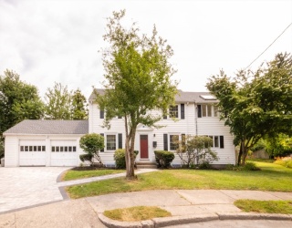 30 Ithaca Circle, Newton, Massachusetts, 4 Bedrooms Bedrooms, 9 Rooms Rooms,2.5 BathroomsBathrooms,Residential Lease,For Rent,Ithaca Circle,73368041