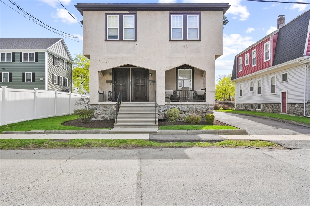 10-12 Faneuil Road, Waltham, Massachusetts, 5 Bedrooms Bedrooms, 12 Rooms Rooms,3 BathroomsBathrooms,Residential Income,For Sale,Faneuil Road,73368042