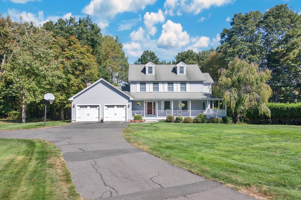 230 High Meadow Dr, West Springfield, Massachusetts, 4 Bedrooms Bedrooms, 10 Rooms Rooms,3.5 BathroomsBathrooms,Residential,For Sale,High Meadow Dr,73291496