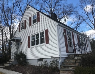 40 Crown Ridge Road, Wellesley, Massachusetts, 4 Bedrooms Bedrooms, 8 Rooms Rooms,2 BathroomsBathrooms,Residential Lease,For Rent,Crown Ridge Road,73368349