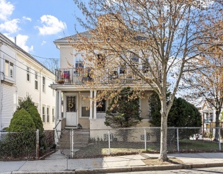 136 -138 North St, Somerville, Massachusetts, 4 Bedrooms Bedrooms, 11 Rooms Rooms,2 BathroomsBathrooms,Residential Income,For Sale,North St,73368384
