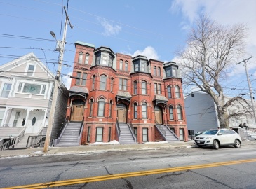 99-103 Westford St, Lowell, Massachusetts, 15 Bedrooms Bedrooms, 30 Rooms Rooms,12 BathroomsBathrooms,Residential Income,For Sale,Westford St,73345582
