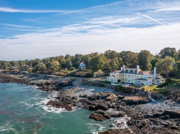 66 Ocean St, Nahant, Massachusetts, 8 Bedrooms Bedrooms, 23 Rooms Rooms,7 BathroomsBathrooms,Residential,For Sale,Ocean St,73368530