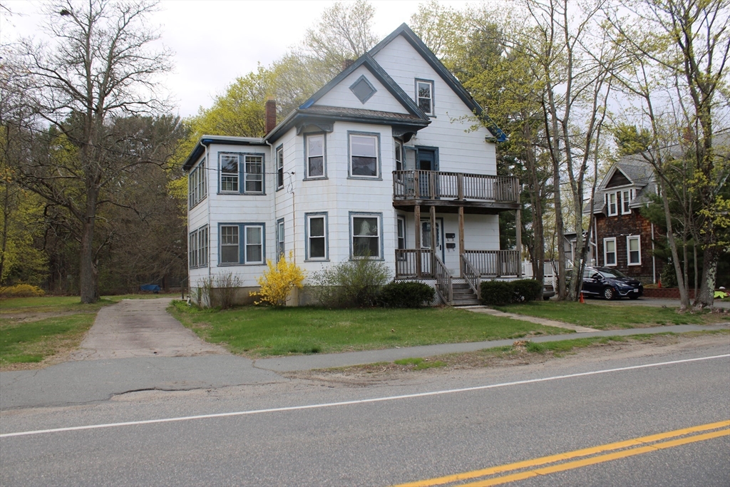 563 Plymouth Street, Abington, Massachusetts, 6 Bedrooms Bedrooms, 14 Rooms Rooms,2 BathroomsBathrooms,Residential Income,For Sale,Plymouth Street,73368601