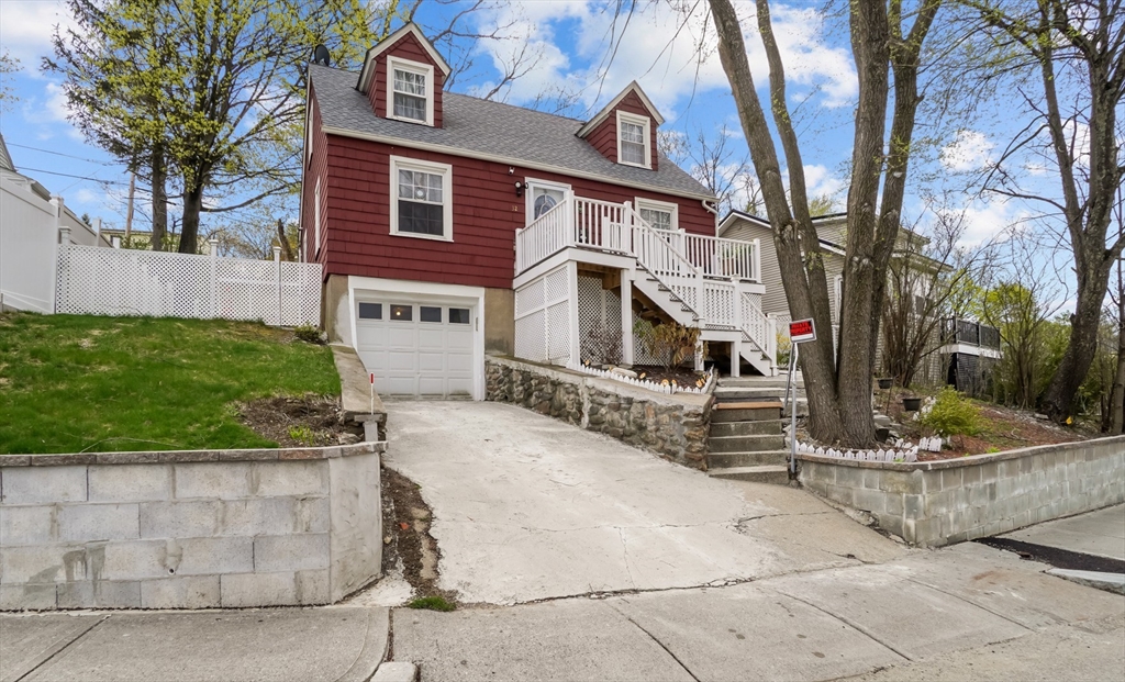 32 Indian Lake Pkwy, Worcester, Massachusetts, 3 Bedrooms Bedrooms, 6 Rooms Rooms,1.5 BathroomsBathrooms,Residential,For Sale,Indian Lake Pkwy,73368613