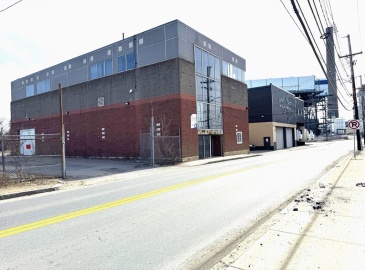 4 Betty Street, Everett, Massachusetts, ,Commercial Lease,For Rent,Betty Street,73368536