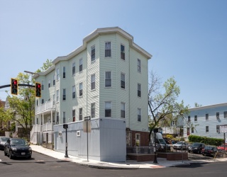 412-414 Ferry Street, Everett, Massachusetts, 18 Bedrooms Bedrooms, 30 Rooms Rooms,6.5 BathroomsBathrooms,Residential Income,For Sale,Ferry Street,73368671
