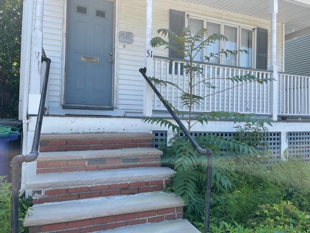 51 Linden Ave, Somerville, Massachusetts, 4 Bedrooms Bedrooms, 5 Rooms Rooms,2 BathroomsBathrooms,Residential Lease,For Rent,Linden Ave,73368732