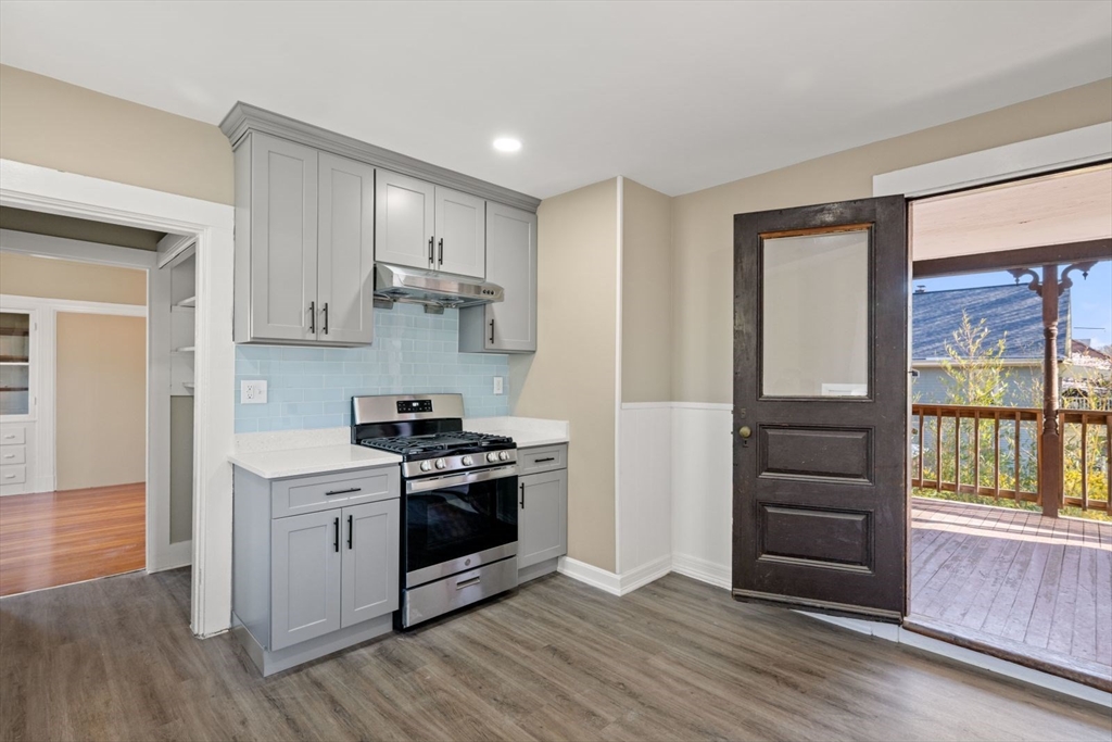 46 Quincy St, Medford, Massachusetts, 5 Bedrooms Bedrooms, 8 Rooms Rooms,2 BathroomsBathrooms,Residential Lease,For Rent,Quincy St,73368748
