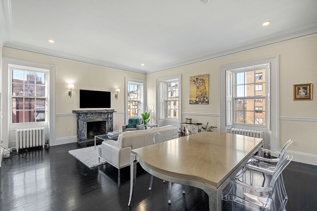 285 Clarendon Street, Boston, Massachusetts, 2 Bedrooms Bedrooms, 5 Rooms Rooms,1 BathroomBathrooms,Residential Lease,For Rent,Clarendon Street,73368750