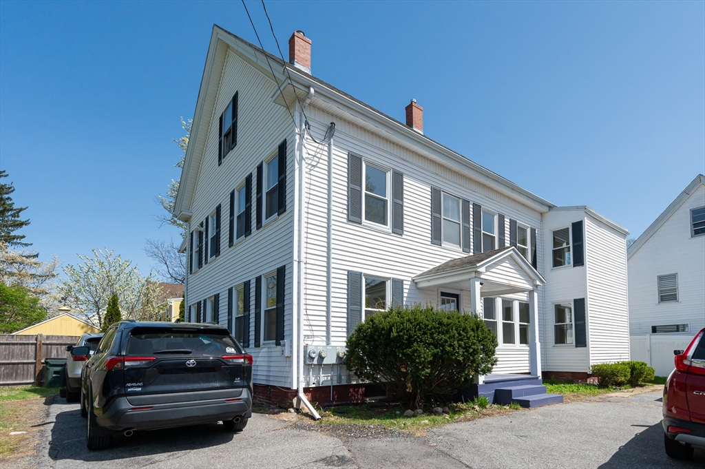 6 Ellis Court, Amesbury, Massachusetts, 3 Bedrooms Bedrooms, 6 Rooms Rooms,1.5 BathroomsBathrooms,Residential Lease,For Rent,Ellis Court,73368774
