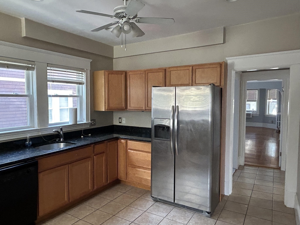 104 West Quincy, Somerville, Massachusetts, 3 Bedrooms Bedrooms, 6 Rooms Rooms,1 BathroomBathrooms,Residential Lease,For Rent,West Quincy,73368781