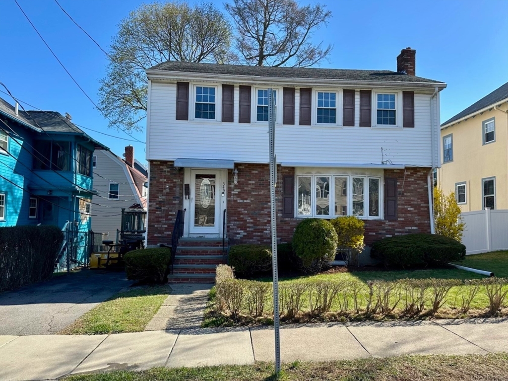 349 Lagrange Street, Boston, Massachusetts, 4 Bedrooms Bedrooms, 8 Rooms Rooms,1.5 BathroomsBathrooms,Residential Lease,For Rent,Lagrange Street,73368909