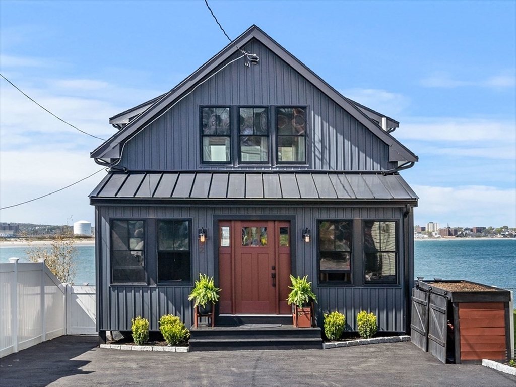 92 Wilson Road, Nahant, Massachusetts, 3 Bedrooms Bedrooms, 11 Rooms Rooms,3 BathroomsBathrooms,Residential Income,For Sale,Wilson Road,73368935
