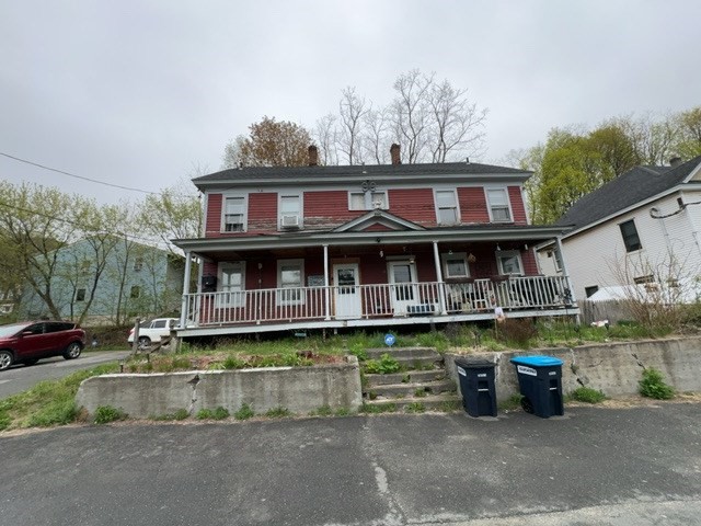 9-11 Atwood, Pittsfield, Massachusetts, 6 Bedrooms Bedrooms, 10 Rooms Rooms,2 BathroomsBathrooms,Residential Income,For Sale,Atwood,73369056