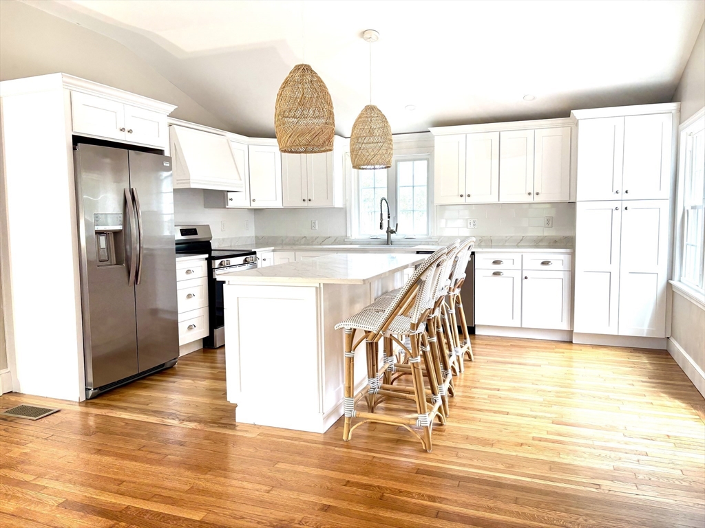 150 Boles Rd, Marshfield, Massachusetts, 3 Bedrooms Bedrooms, 6 Rooms Rooms,2.5 BathroomsBathrooms,Residential,For Sale,Boles Rd,73369075