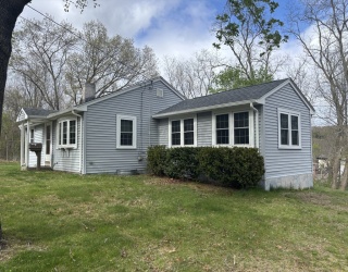 6 Pleasant St, Blackstone, Massachusetts, 3 Bedrooms Bedrooms, 5 Rooms Rooms,1 BathroomBathrooms,Residential,For Sale,Pleasant St,73369097