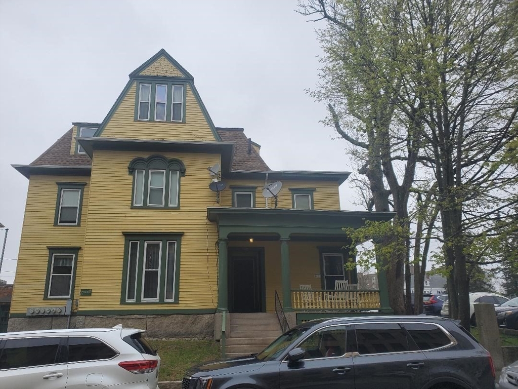 37 Morgan St, New Bedford, Massachusetts, 1 Bedroom Bedrooms, 3 Rooms Rooms,1 BathroomBathrooms,Residential Lease,For Rent,Morgan St,73357281