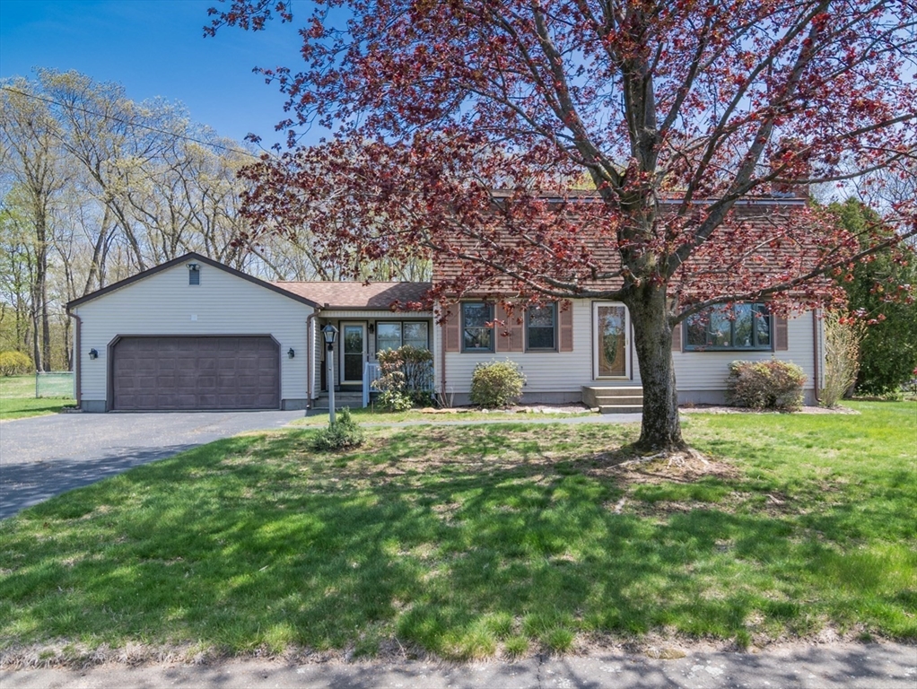 72 Vassar Rd., Agawam, Massachusetts, 4 Bedrooms Bedrooms, 7 Rooms Rooms,2 BathroomsBathrooms,Residential,For Sale,Vassar Rd.,73369525