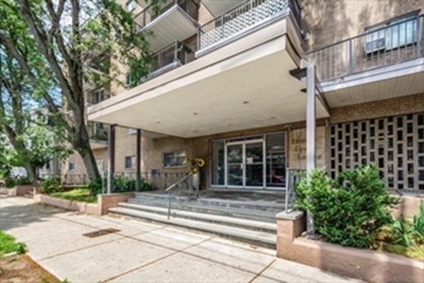121 Tremont Street, Boston, Massachusetts, 2 Bedrooms Bedrooms, 4 Rooms Rooms,1 BathroomBathrooms,Residential Lease,For Rent,Tremont Street,73369538