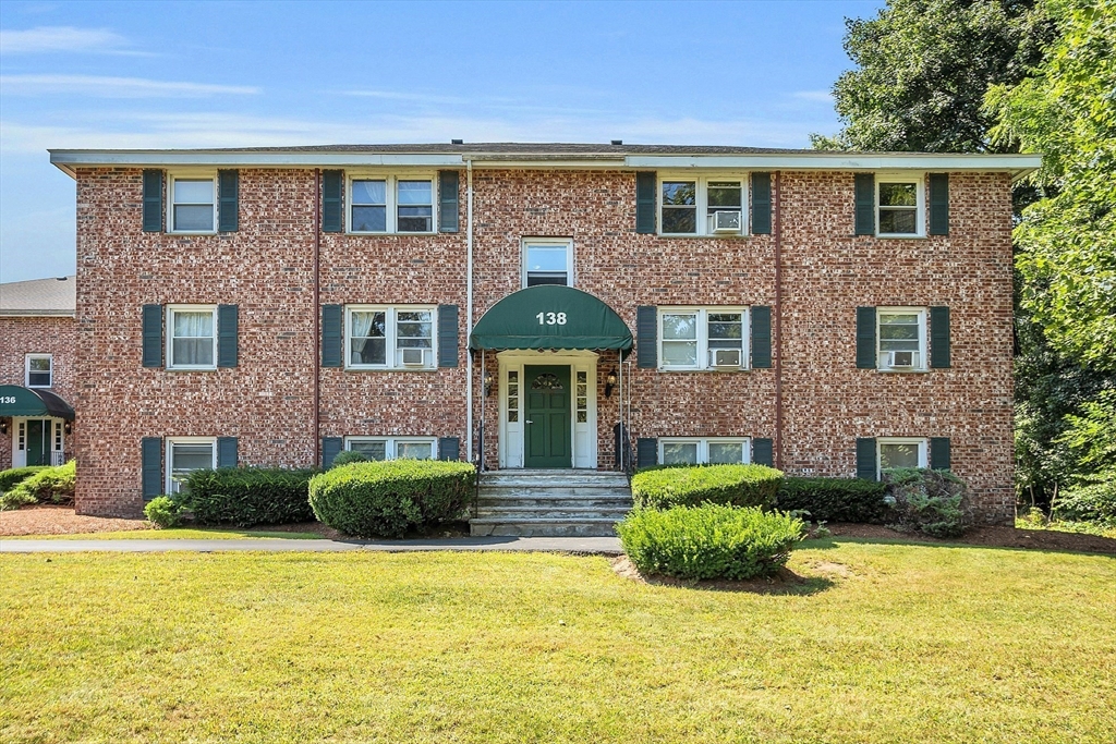 138 Tyngsboro, Chelmsford, Massachusetts, 2 Bedrooms Bedrooms, 4 Rooms Rooms,1 BathroomBathrooms,Residential Lease,For Rent,Tyngsboro,73369606