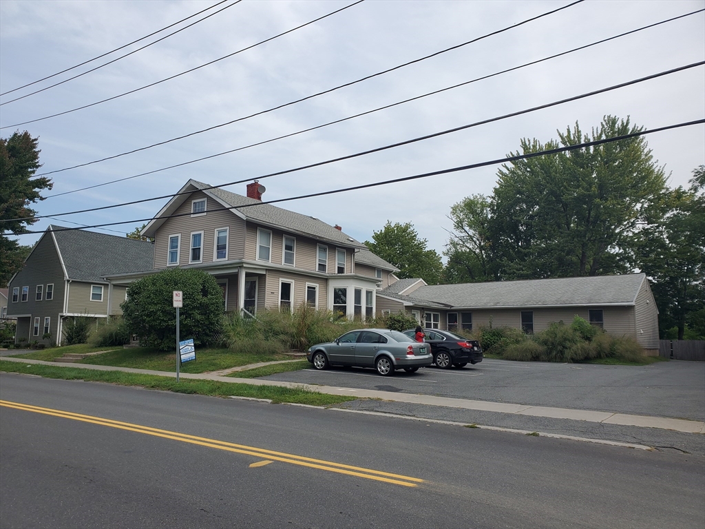 107-109 Conway St, Greenfield, Massachusetts, 11 Bedrooms Bedrooms, 20 Rooms Rooms,4.5 BathroomsBathrooms,Residential,For Sale,Conway St,73369708